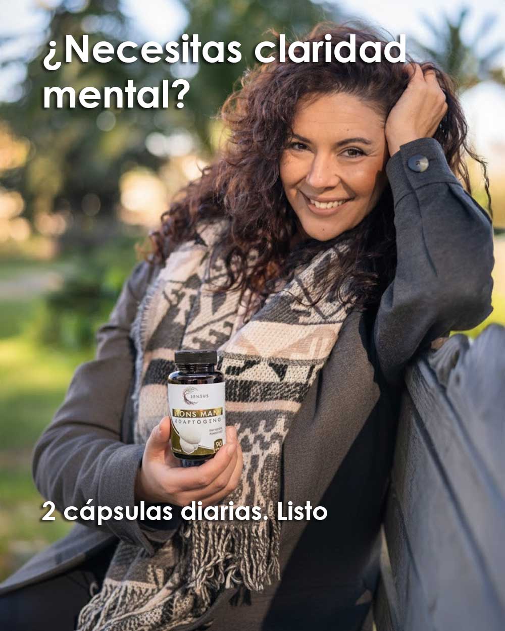 Frasco de suplemento alimenticio Sensus Lions Mane adaptógeno sobre cristal, fondo neutro.